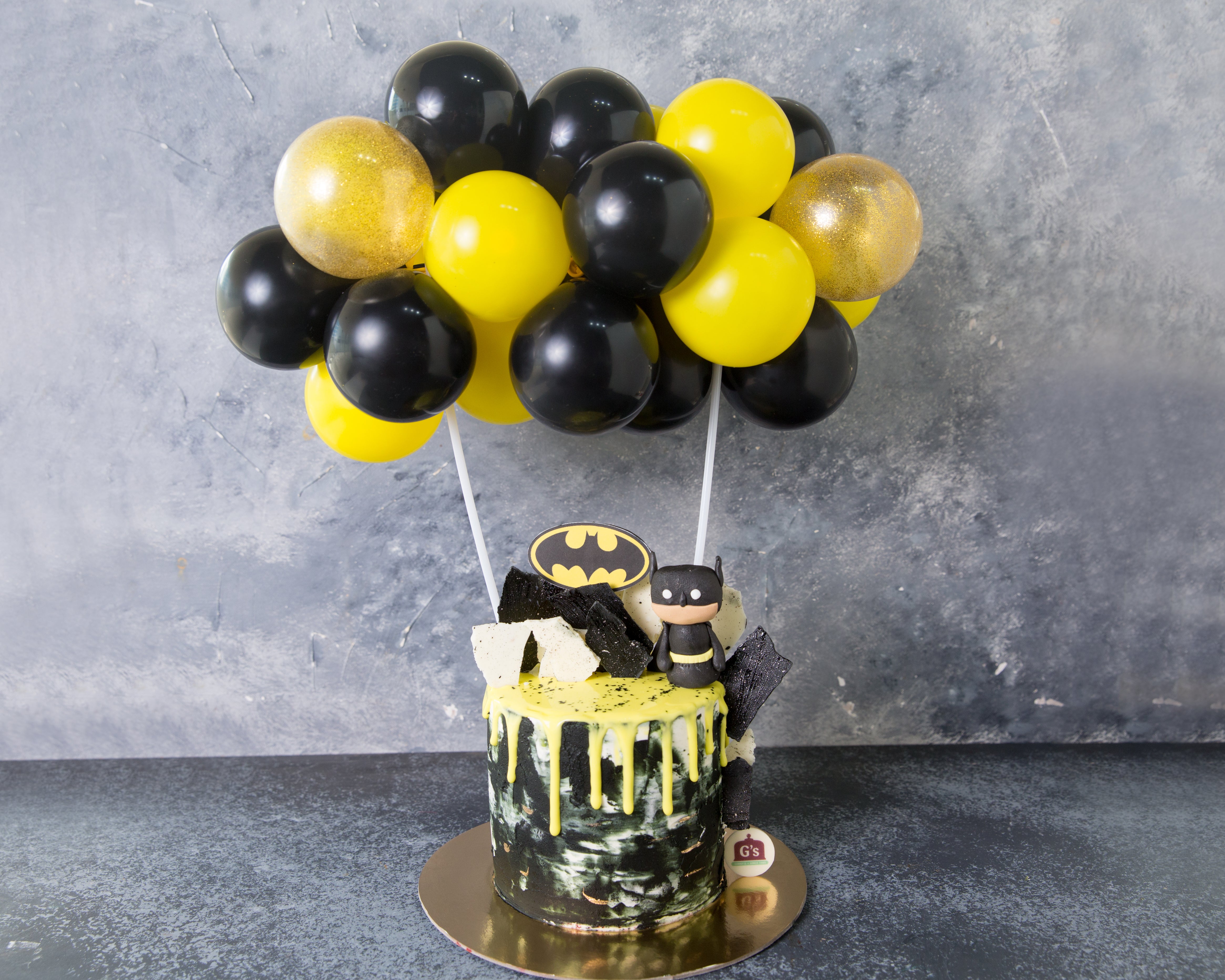 Batman Balloon Cake