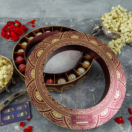 Maroon Lotus (20 Pcs)