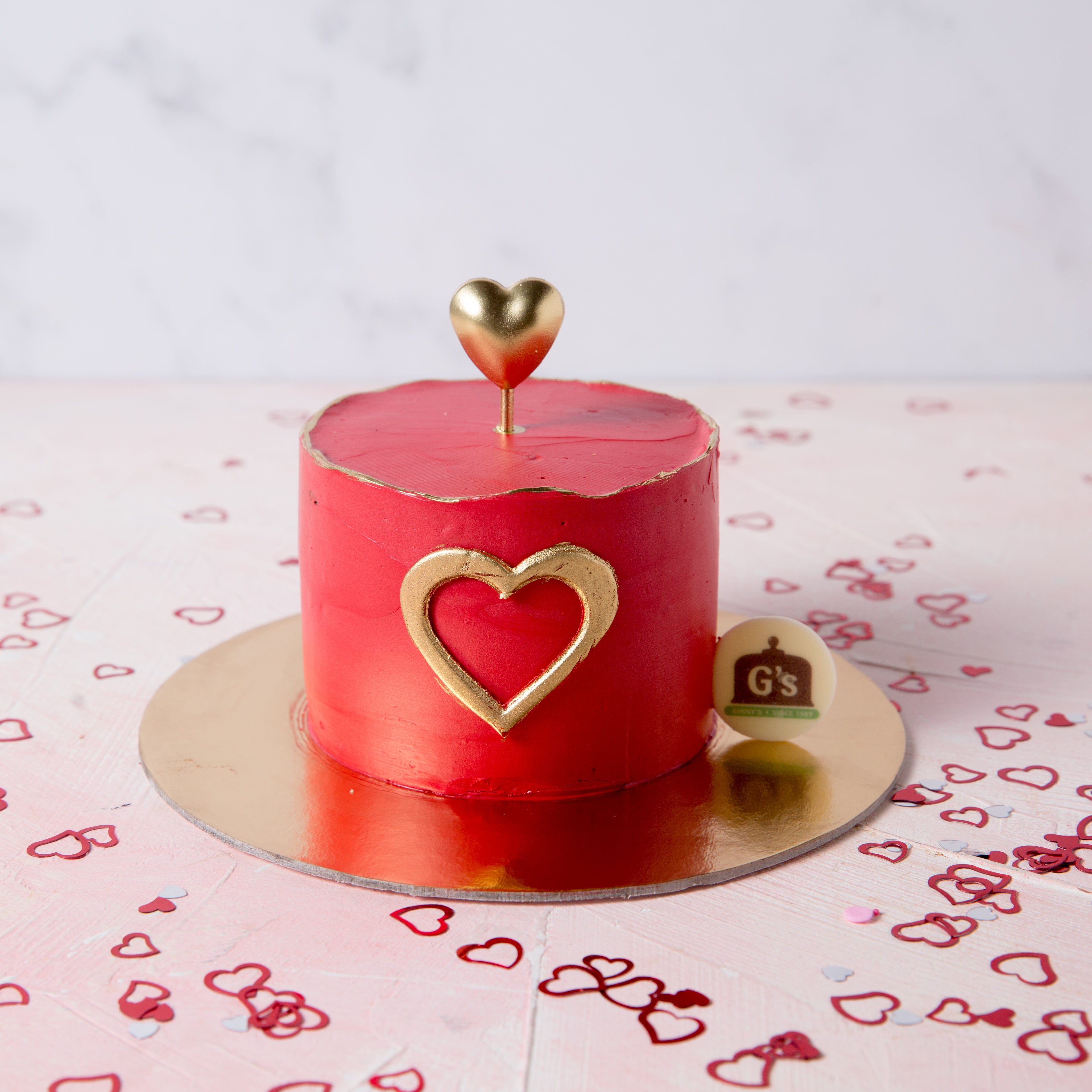 This Might Be The Easiest Way To Make A Heart-Shaped Valentine's Day Cake